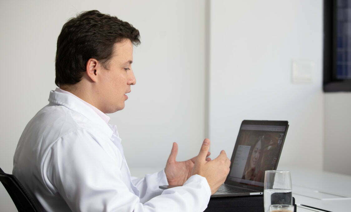 Ginecologista via telemedicina? Como a Conexa conquistou médicos de várias especialidades