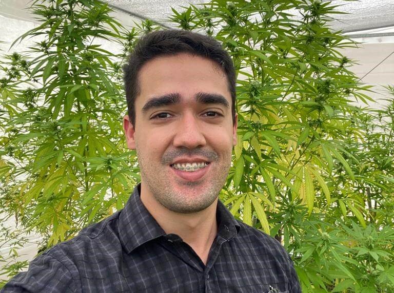 “O mercado de cannabis sofre tanto preconceito que é difícil até uma empresa abrir conta em banco”, diz CEO da Cannapag no podcast